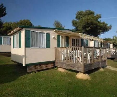 Arena Indije Mobile Homes Feriepark 2*